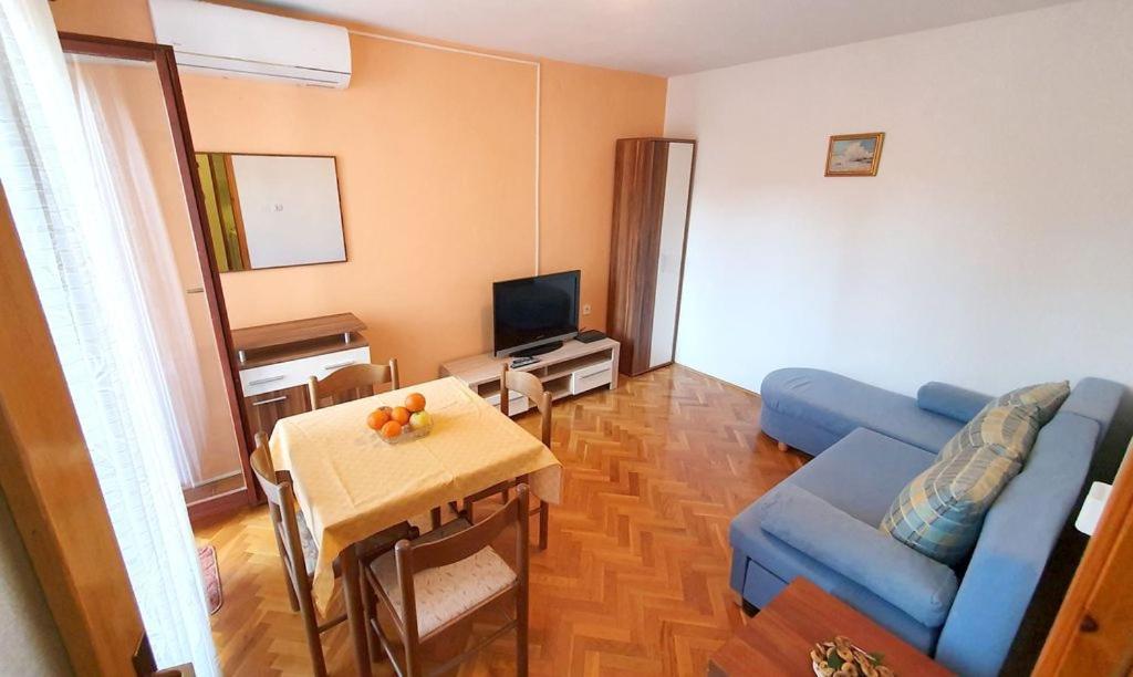 Mirjana F Apartaments Baška Exteriör bild
