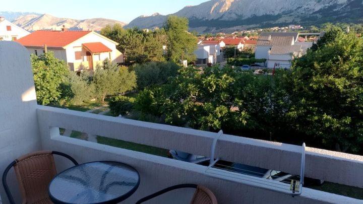 Mirjana F Apartaments Baška Exteriör bild