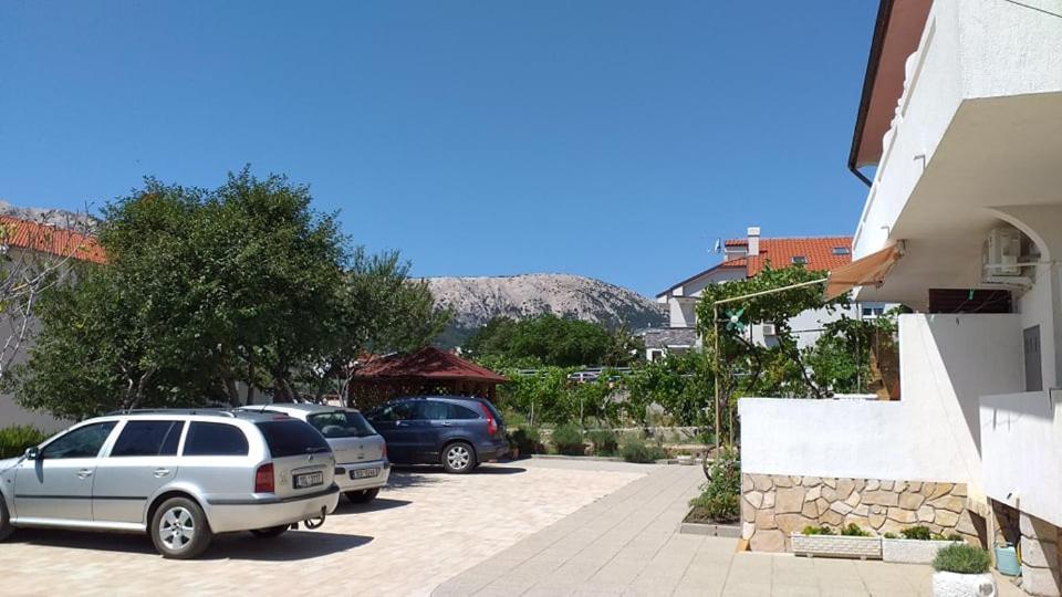 Mirjana F Apartaments Baška Exteriör bild
