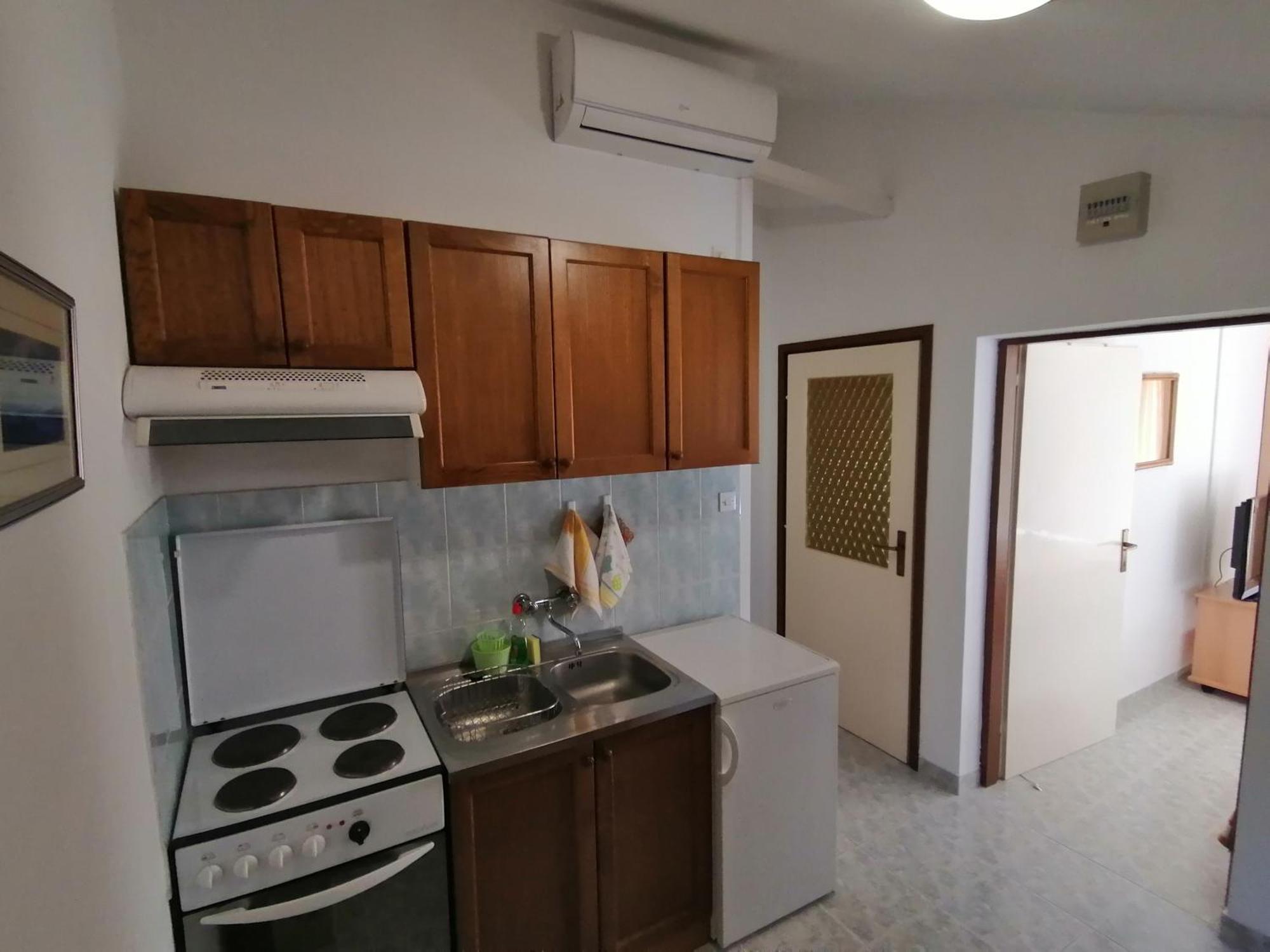 Mirjana F Apartaments Baška Rum bild