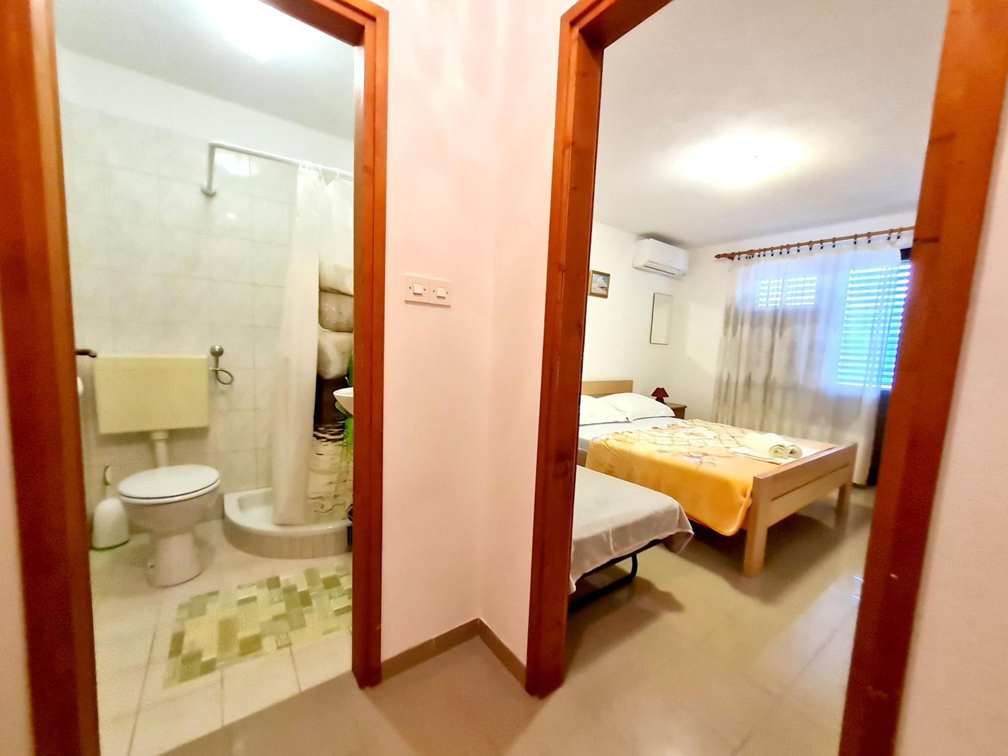 Mirjana F Apartaments Baška Rum bild