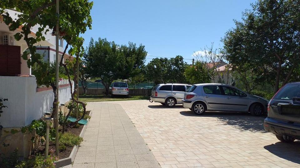 Mirjana F Apartaments Baška Exteriör bild